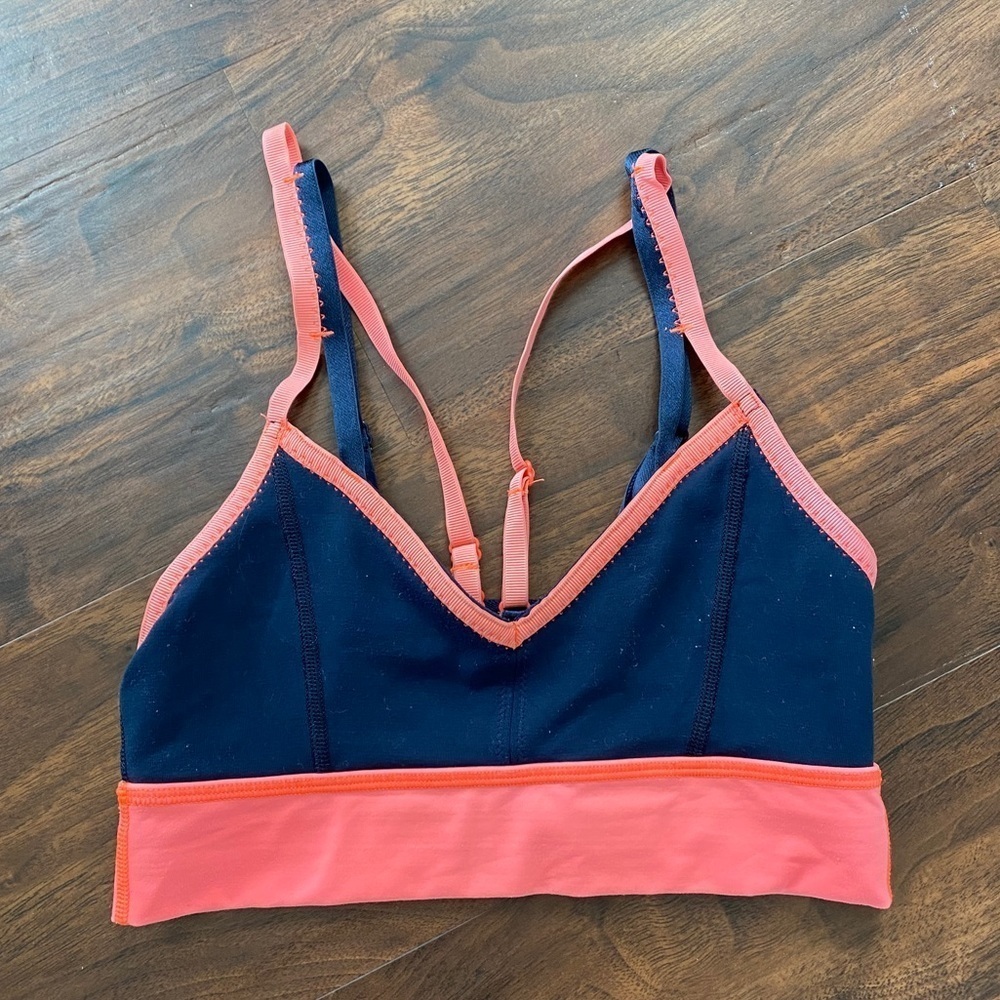 Lululemon Flip Your Dog Bra Inkwell Light Flare 4